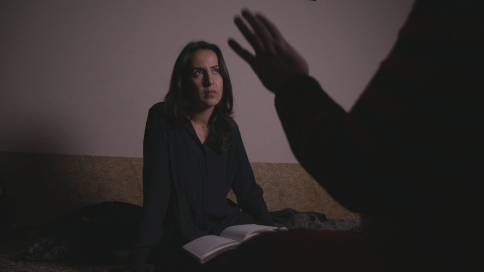 Iraklı din adamları savunmasız kız çocuklarını pazarlayıp, 'muta nikâhı' kıyıyor - Resim : 1