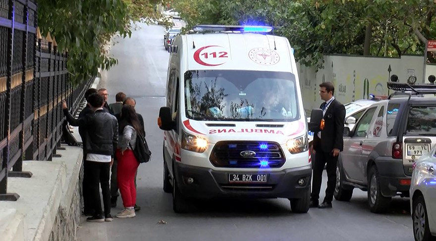 Florya’da öğrenciler arasında bıçaklı kavga! - Resim : 1