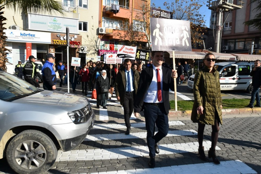 CHP'li belediyeden Süleyman Soylu'nun kampanyasına destek - Resim : 1