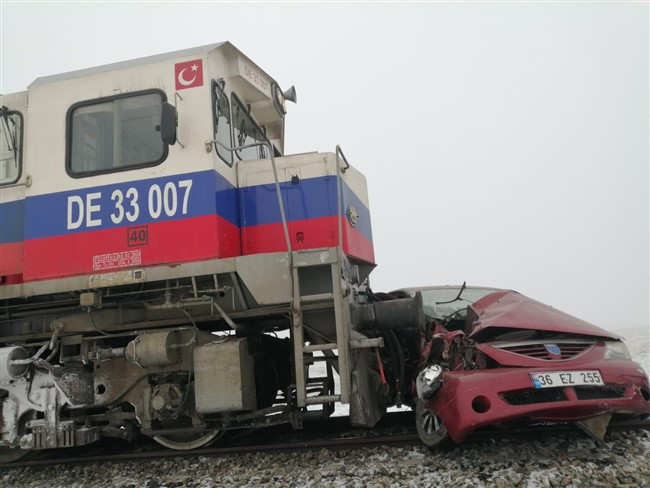 Kars'ta korkunç tren kazası! - Resim : 1