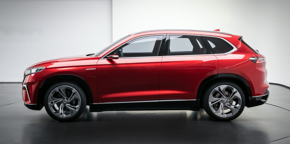 Devrim'den sonra bir ilk 'yerli' otomobil sahneye çıktı! - Resim : 1