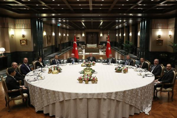 Erdoğan’dan yasama, yürütme ve yargı temsilcilerine Saray'da yemek - Resim : 1