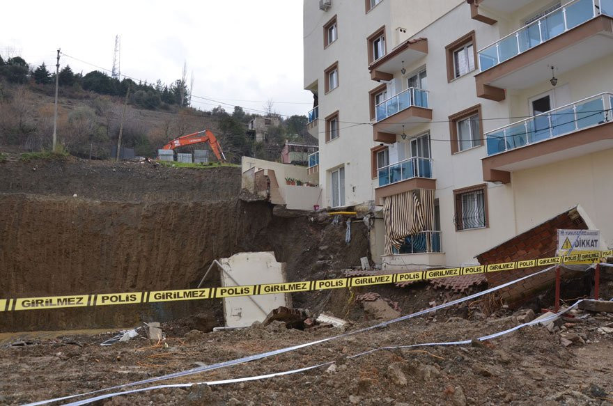 Temel kazısı faciaya sebep oluyordu! - Resim : 2