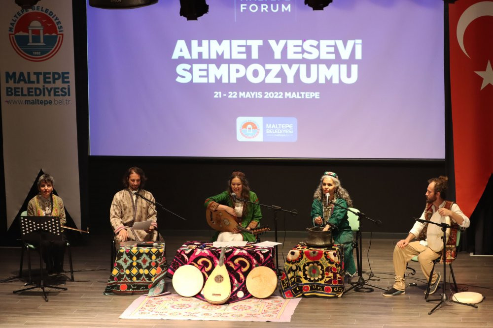 Hoca Ahmet Yesevi için Maltepe'de özel sempozyum - Resim : 3