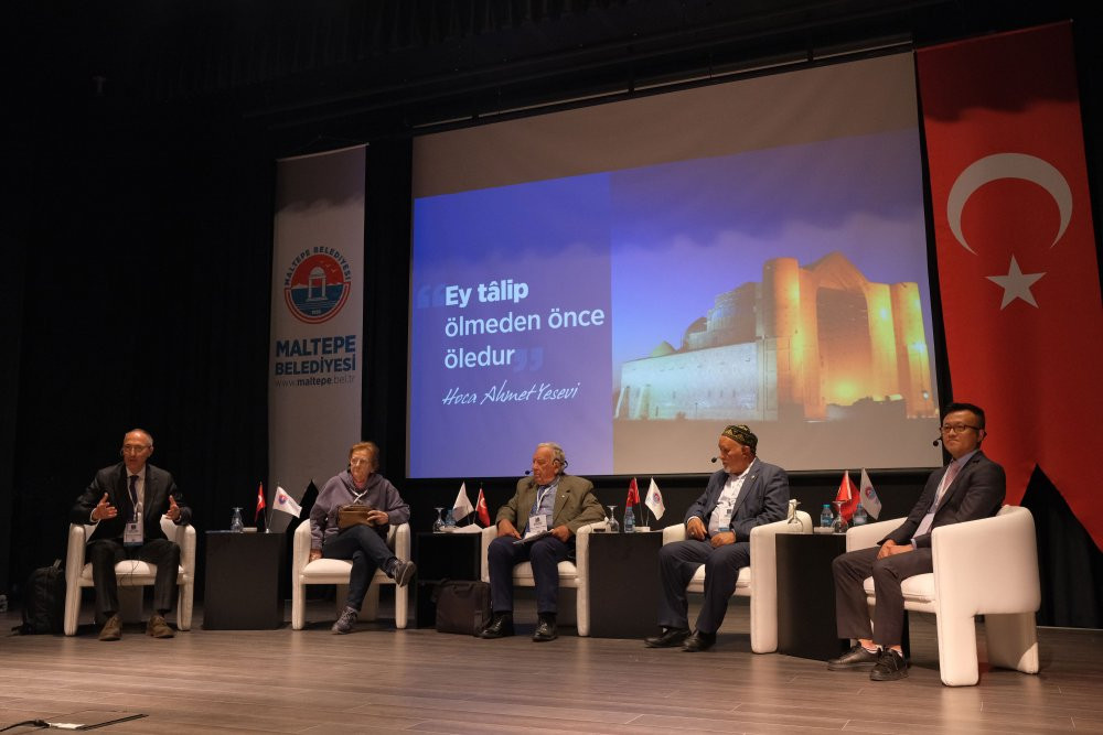 Hoca Ahmet Yesevi için Maltepe'de özel sempozyum - Resim : 2