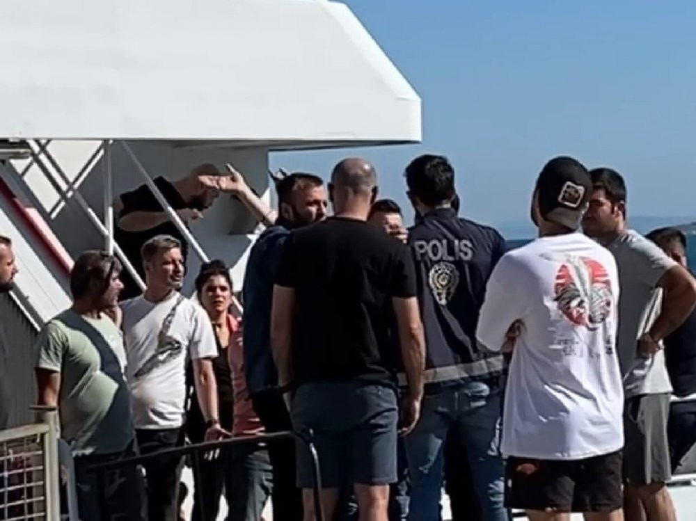 Deniz otobüsünde 'koltuk' kavgası çıktı - Resim : 1