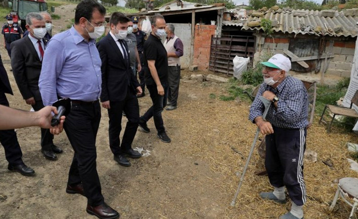 Ekrem İmamoğlu, Silivri gezisinde kuzuların doğumuna tanıklık etti - Resim : 1