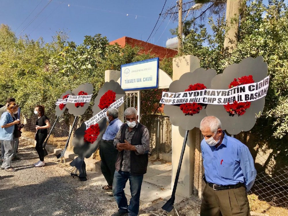 Bekir Coşkun'a veda... Son yolculuğuna uğurlandı - Resim : 2