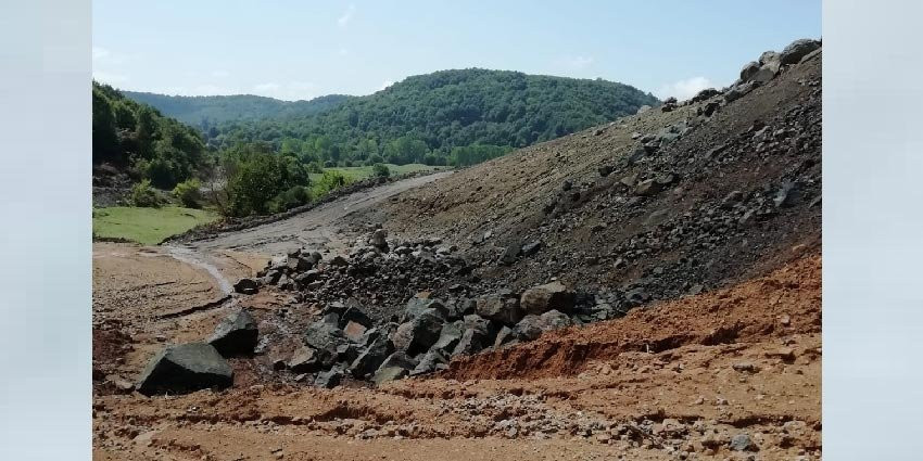 Taş ocağı için 2 bin 159 ağaç kesildi - Resim : 1