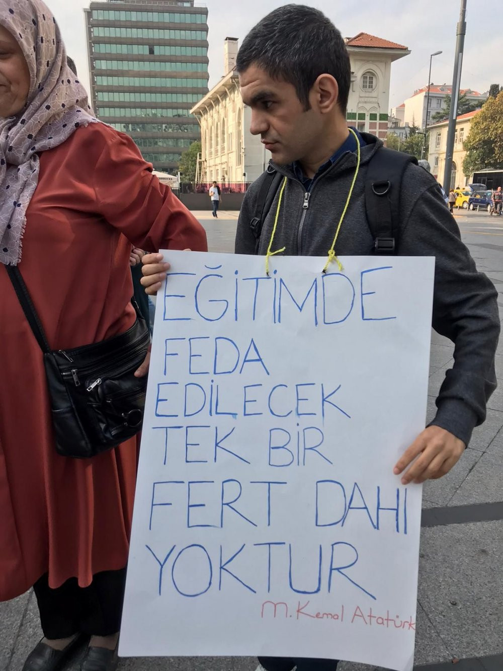 Otizmli aileler eğitimde eşitlik talep etti: Eğitim haktır engellenemez - Resim : 4