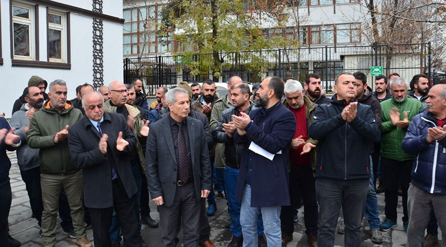 Tunceli’de minibüsçülerin zam isyanı - Resim : 1