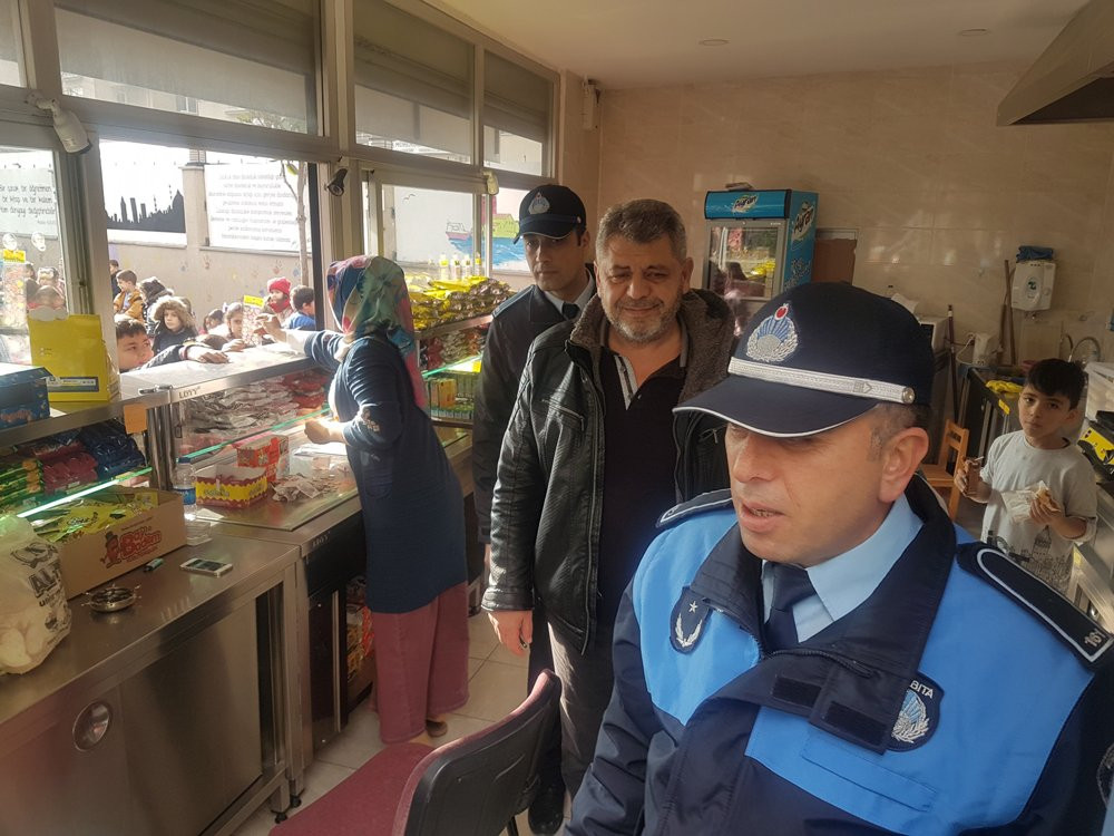 İstanbul’daki kantinlerde yok ama bakkalda çok! - Resim : 2