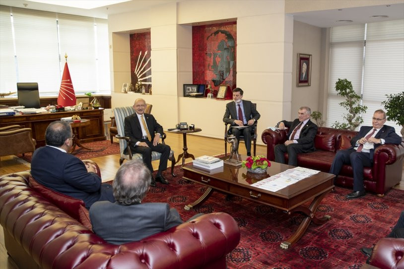 Kılı&ccedil;daroğlu, KKTC &Ccedil;alışma ve Sosyal G&uuml;venlik Bakanı Faiz Sucuoğlu'nu kabul etti - Resim : 2