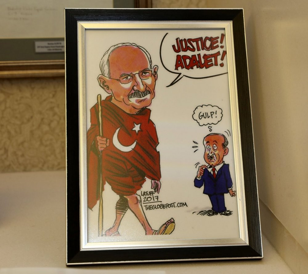 Kılı&ccedil;daroğlu'nun makam odasında dikkat &ccedil;eken detaylar - Resim : 3