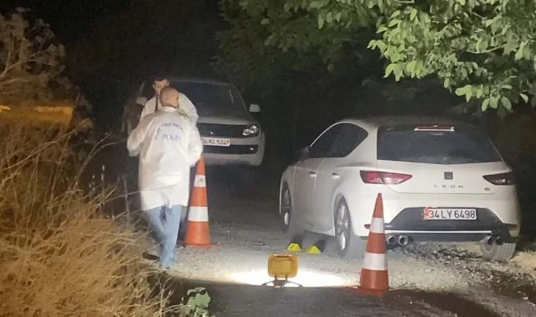 Beylikdüzü'nde 'lüks araçlarla' gelip vurdular: 1'i ağır 2 yaralı - Resim : 1