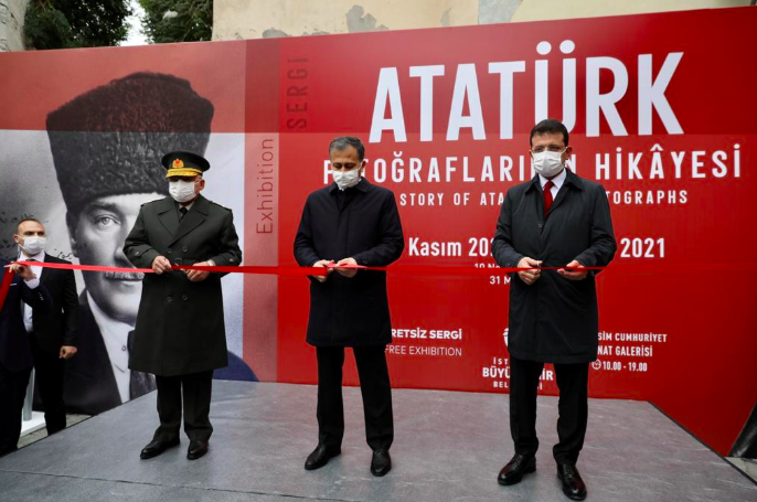 İBB'den 'Atatürk’ün Fotoğraflarının Hikayesi' sergisi - Resim : 1