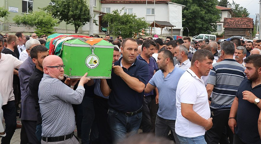 Kollarında titreme şikayetiyle hastaneye gitti, 3 gün sonra yaşamını yitirdi - Resim : 1