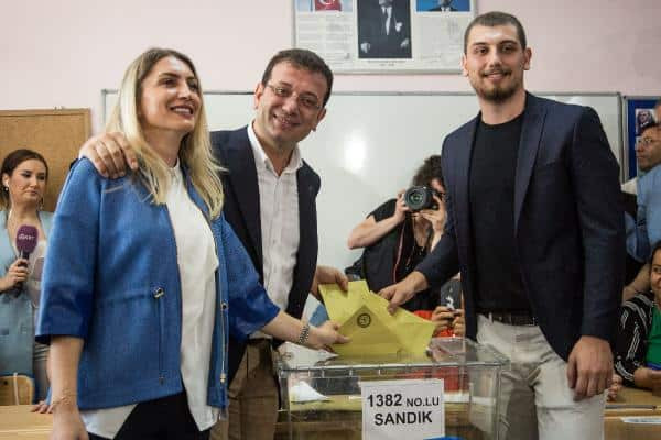 Yıldırım ‘helallik’ istedi, İmamoğlu: Helalleşelim ama aynı hatalar yapılmasın - Resim : 1