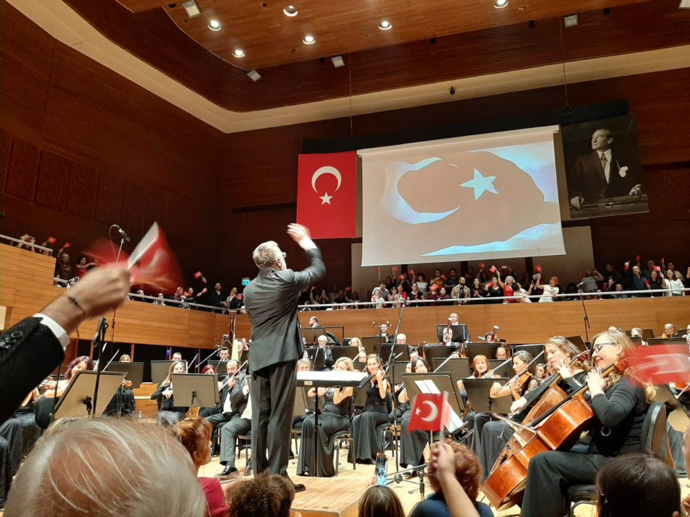 40 yıl sonra ses verdi: Ünlü şef göz yaşlarını tutamadı! - Resim : 3