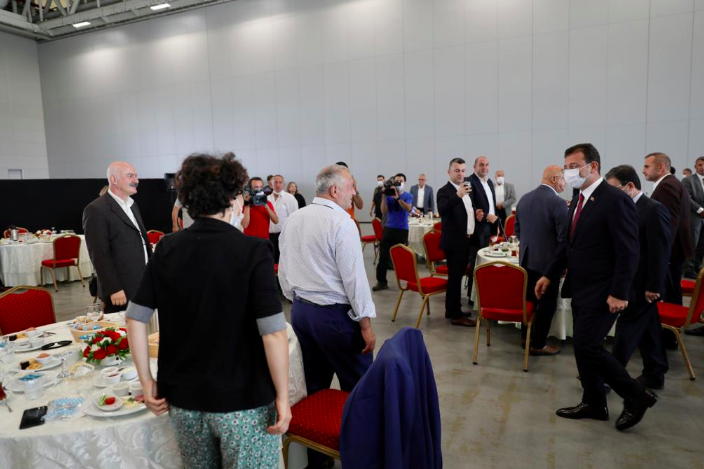 İBB Başkanı Ekrem İmamoğlu, Rizeliler ile bir araya geldi - Resim : 1