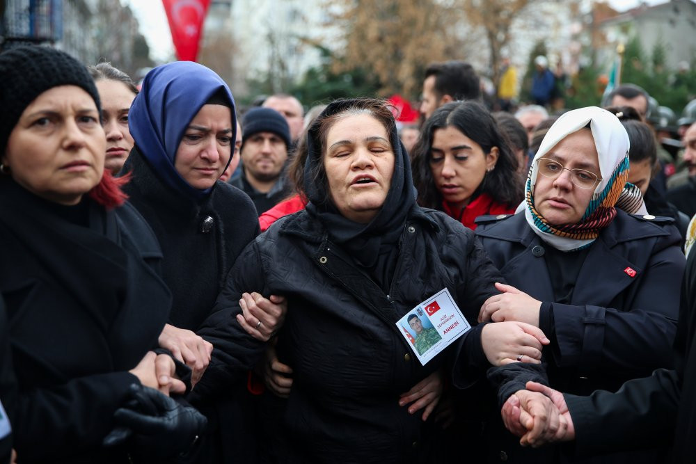 Şehit Berkay Işık'a veda - Resim : 3