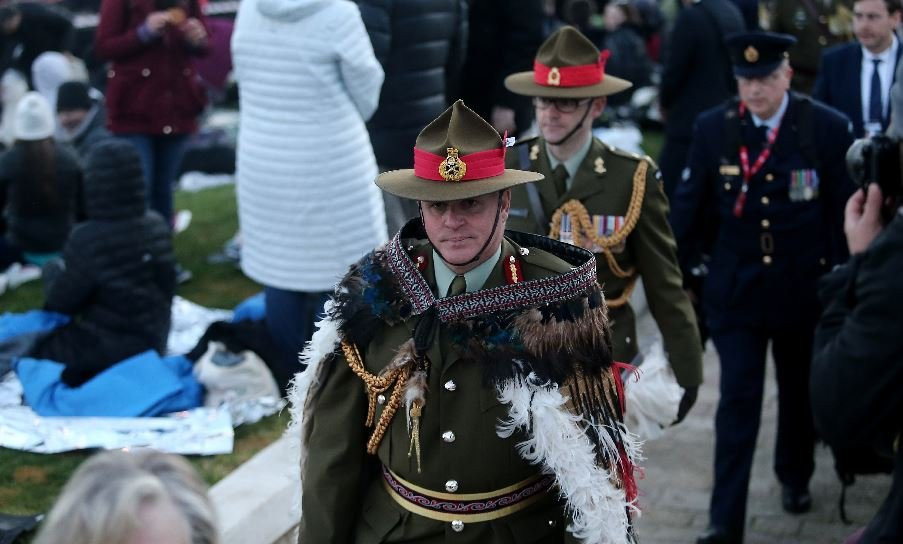 Anzak Koyu'nda şafak ayini: Atatürk'ün mektubunu okudular - Resim : 1