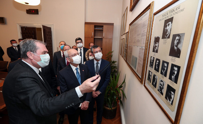 CHP'nin tarihi, CHP Grup Yönetim Kurulu Salonu'na taşındı - Resim : 1