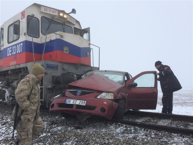 Kars'ta korkunç tren kazası! - Resim : 3