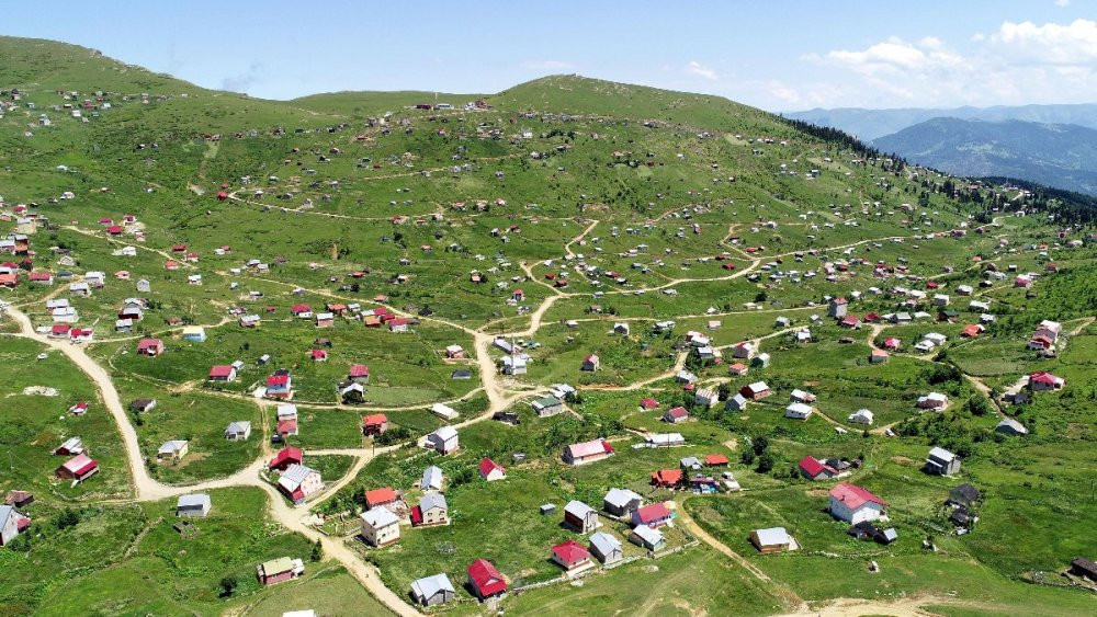 Karadeniz yaylalarında yeni kaçak yapılar yükseliyor - Resim : 2