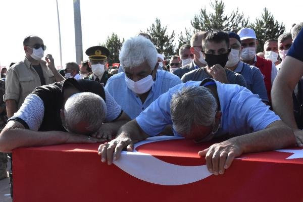 Şehit polis Muhammed Demir'e Sivas'ta son g&ouml;rev - Resim : 2