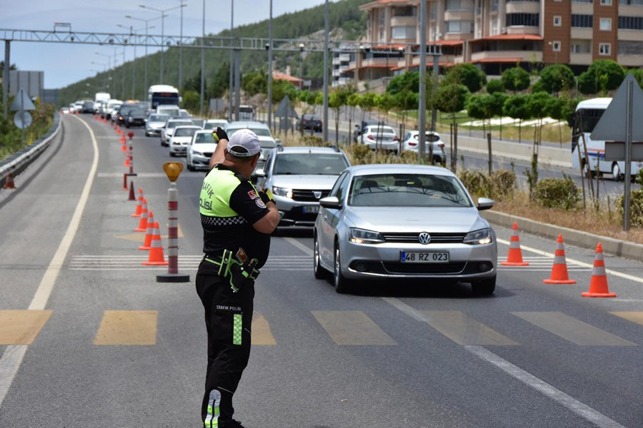 Yollar da dolu plajlar da - Resim : 3