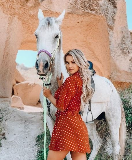 Finalde sahaya mayoyla giren kadının niyeti anlaşıldı - Resim : 4