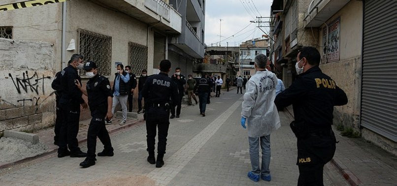 Adana'da Suriyeli bir genç polis tarafından göğsünden vurularak hayatını kaybetti - Resim : 3