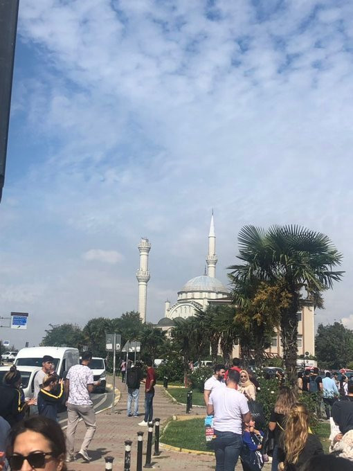 İstanbul’da çok büyük deprem... Halk panik içinde - Resim : 3
