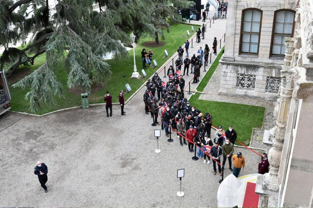 09:05'te Dolmabahçe'de hayat durdu - Resim : 3