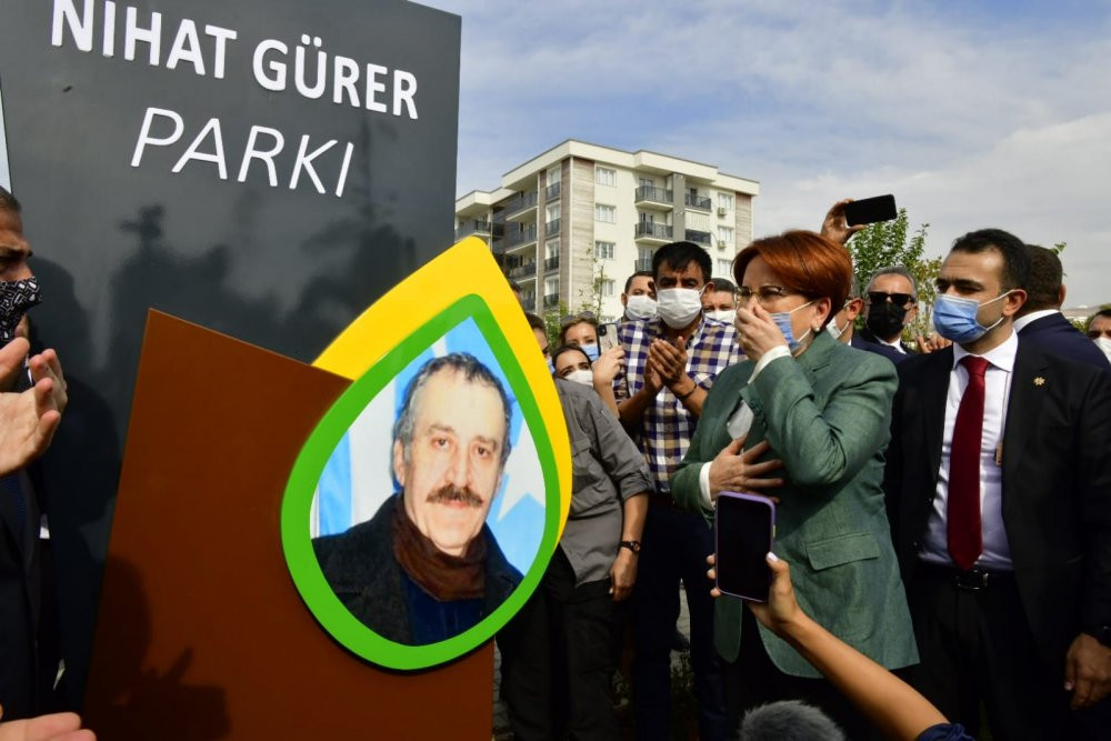 Meral Akşener gözyaşlarına boğuldu - Resim : 5