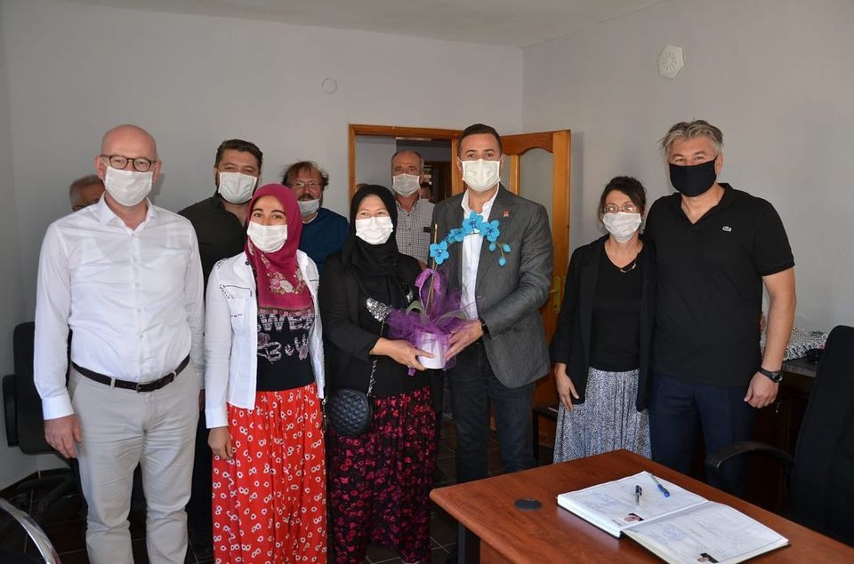 CHP Genel Başkan Yardımcısı Akın, Bigadiç'in sorunlarını dinledi - Resim : 3