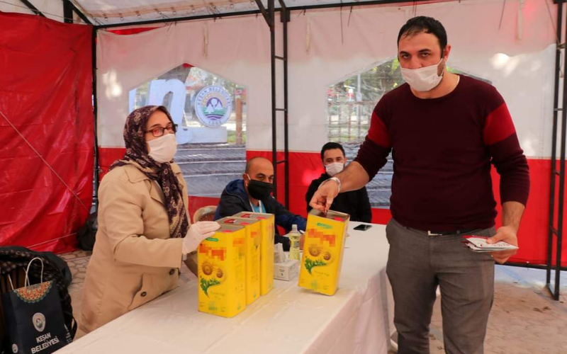 Kızılay'dan bir garip kampanya - Resim : 2