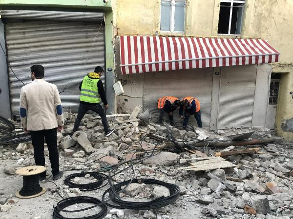İzmir'deki depremde bir acı haber daha - Resim : 4