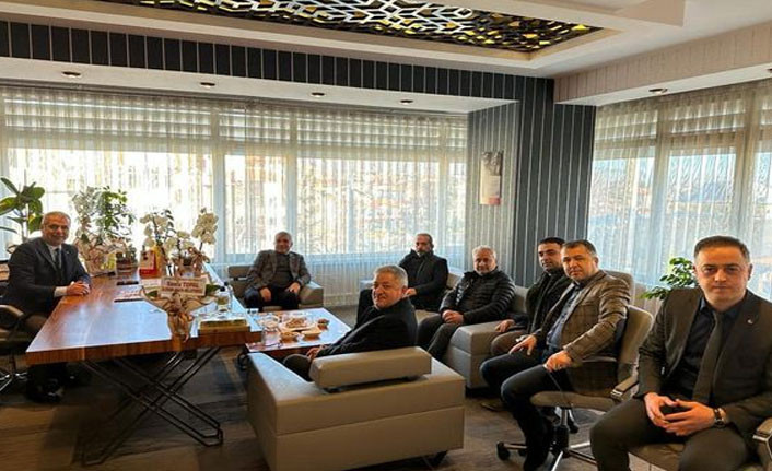 CHP'li Ramis Topal'dan, Merzifon TSO'ya 'Hayırlı Olsun' Ziyareti - Resim : 1