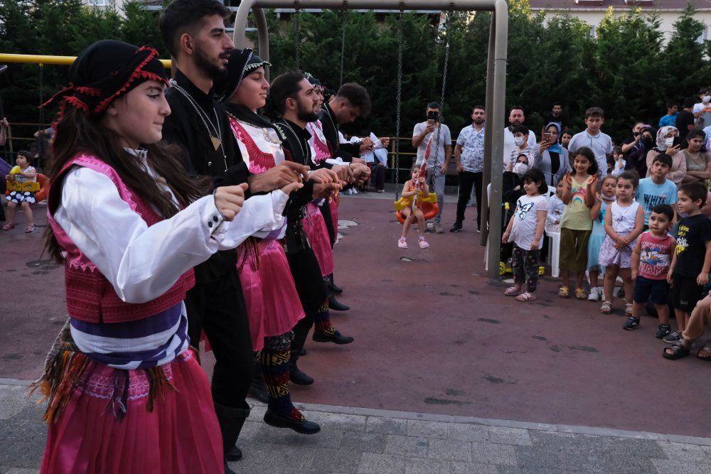 Maltepe'de festival coşkusu: Sanat sokağa taştı - Resim : 7