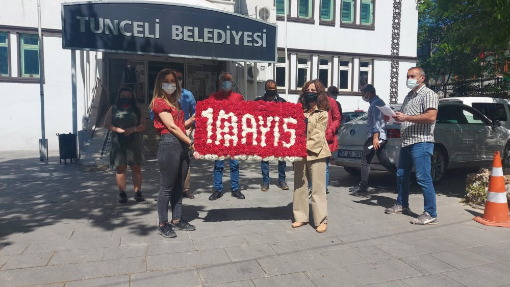 Tunceli'de 1 Mayıs anıtının açılışı yapıldı: Yılmadan mücadele etmeye devam edeceğiz - Resim : 1