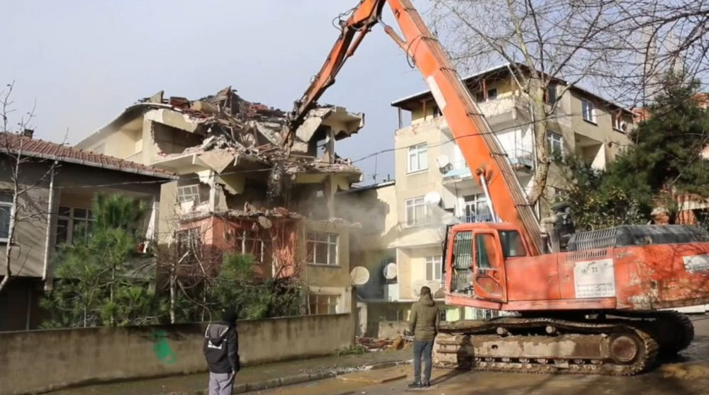 Metruk bina yıkım rekoru Kartal Belediyesi'nde - Resim : 1