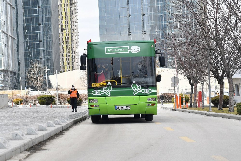 Mansur Yavaş’tan Türkiye’de bir ilk: Yüzde 100 elektrikli otobüs üretimi - Resim : 1