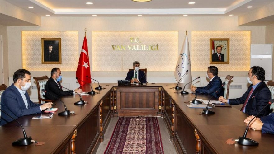 Vali: Normalleşme adımlarını &ouml;telemek zorundayız - Resim : 1