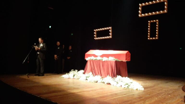 Yıldız Kenter için ‘Kenter’ tiyatrosunda tören düzenlendi - Resim : 3