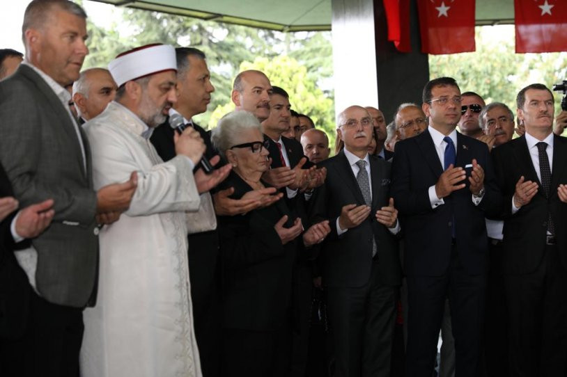 CHP'den Menderesler'e 'Demokrasi Müzesi' sözü - Resim : 11