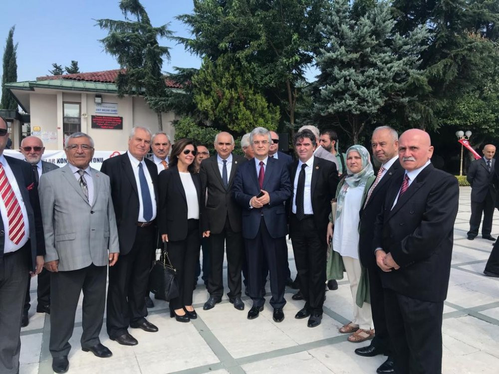 CHP'den Menderesler'e 'Demokrasi Müzesi' sözü - Resim : 2