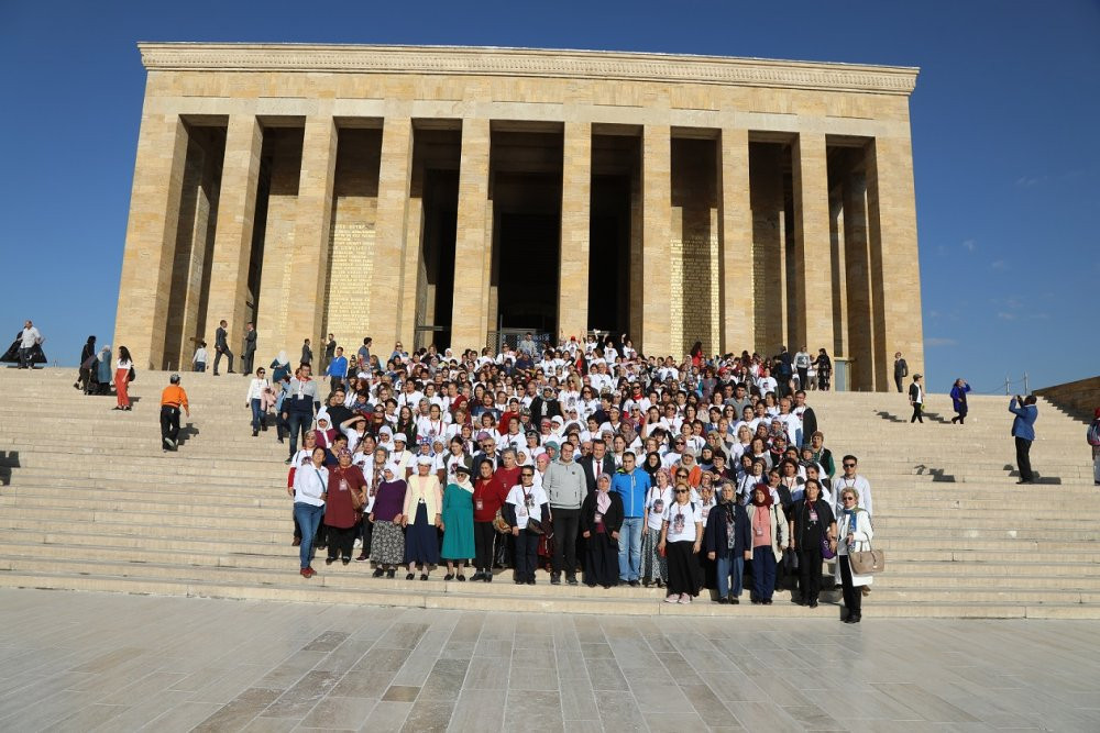 Muğlalı kadınlar Anıtkabir'e çıkarma yaptı - Resim : 2