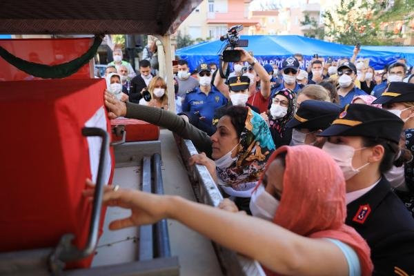 Şehidin annesinin sözleri yürek dağladı... - Resim : 2